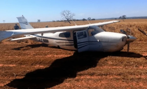 Fuerzas brasileñas interceptan avión no autorizado que ingresó desde Bolivia