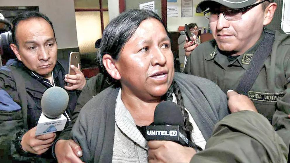 Legisladores Critican Refugio Temporal de Achacollo en Brasil