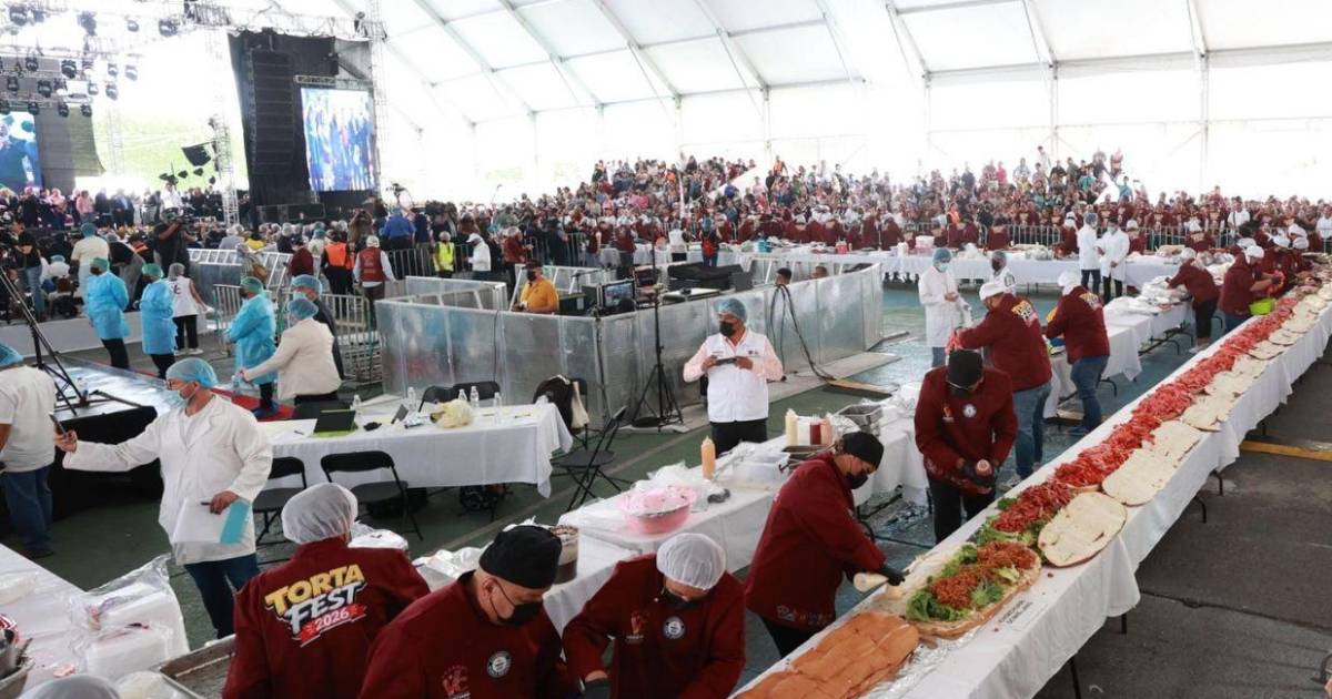 Récord Guinness: Torta Gigante de 1,5 Toneladas en la Ciudad de México