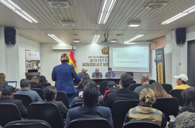 Cumbre Minera genera preocupación por posible explotación en áreas protegidas