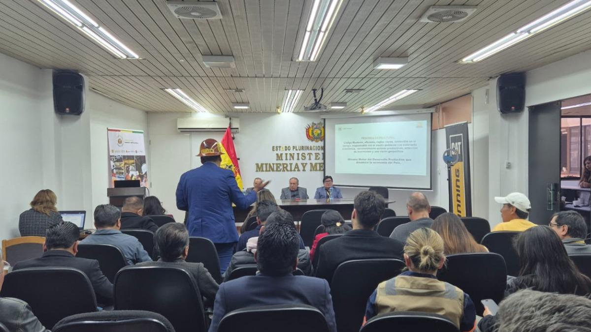 Cumbre Minera genera preocupación por posible explotación en áreas protegidas