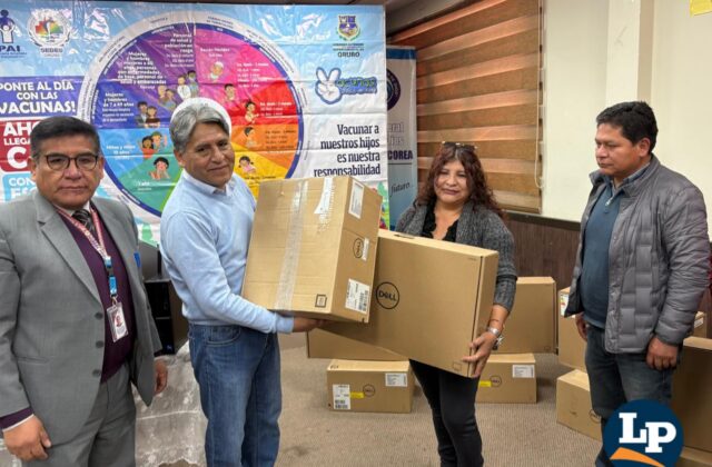 Fortalecimiento Sanitario en Oruro: Nueva Donación de Computadoras