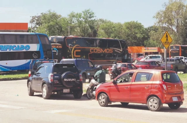 Crisis de combustible impacta al sector agrícola y transporte en Bolivia