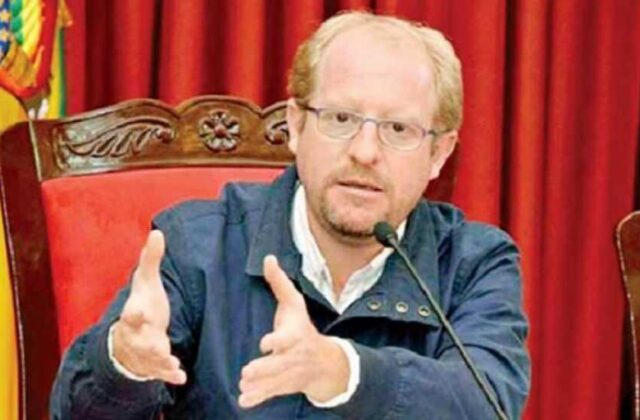 Gobierno reestructura viceministerios y cuatro altos funcionarios quedan sin cargo