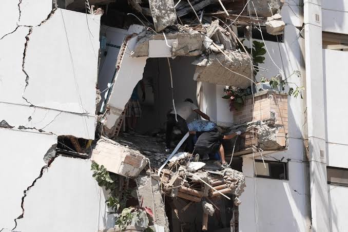 Colombia enfrenta desastre nacional tras terremoto de 7,4 grados