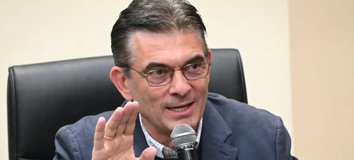 Paz promueve la Ley de Inversiones sin ideologías políticas
