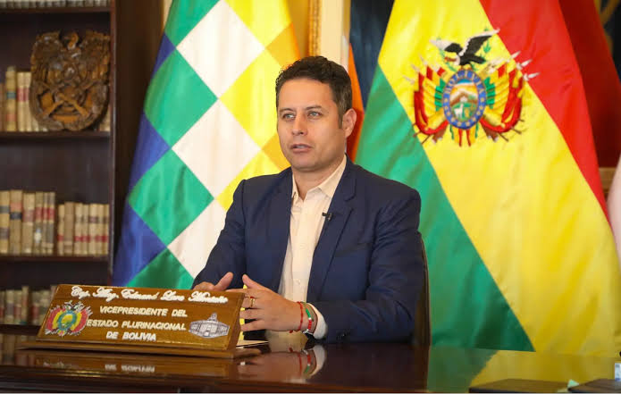 Conflicto entre Lara y Paz por omisión en discurso del 6 de agosto
