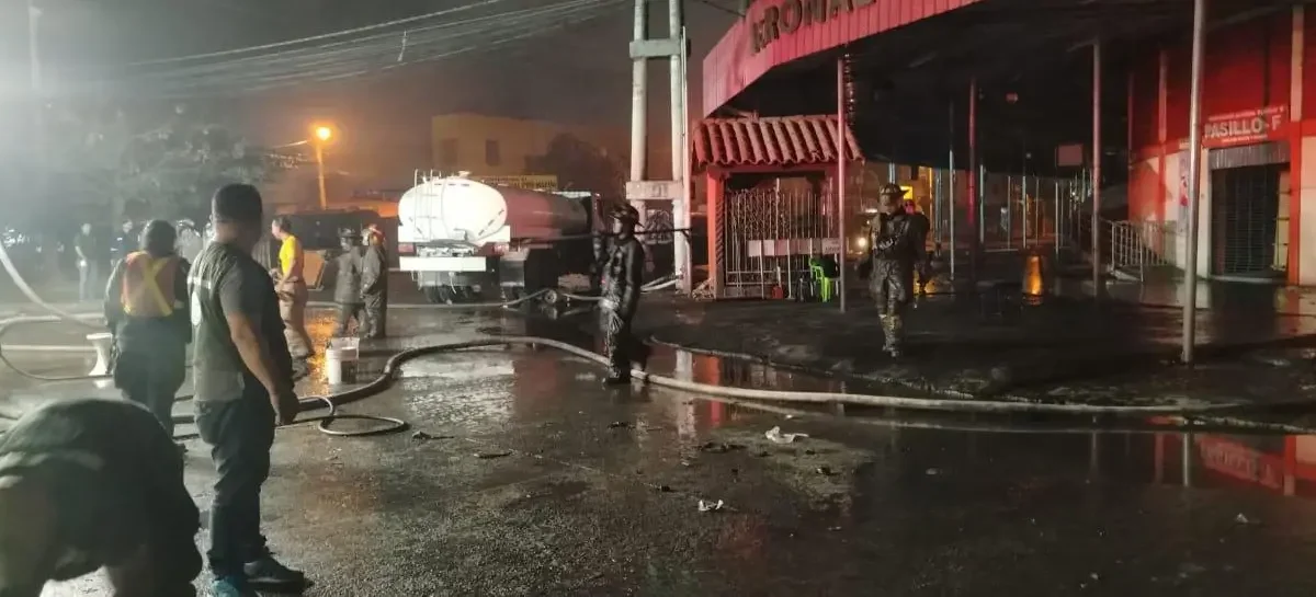 Se concluye la extinción del incendio en Barrio Lindo y se inicia la recuperación del área afectada