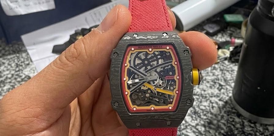 Un reloj de lujo de Bs 4 millones sorprende en el caso de 'Piña'