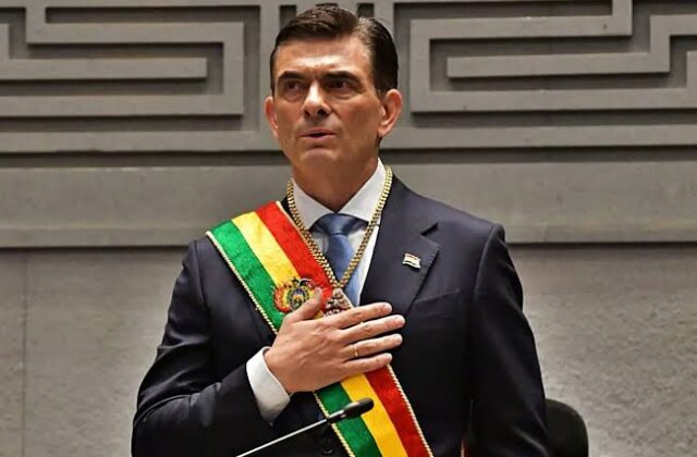 Desaprobación de Rodrigo Paz alcanza el 55% según Ciesmori en el 6 de Agosto