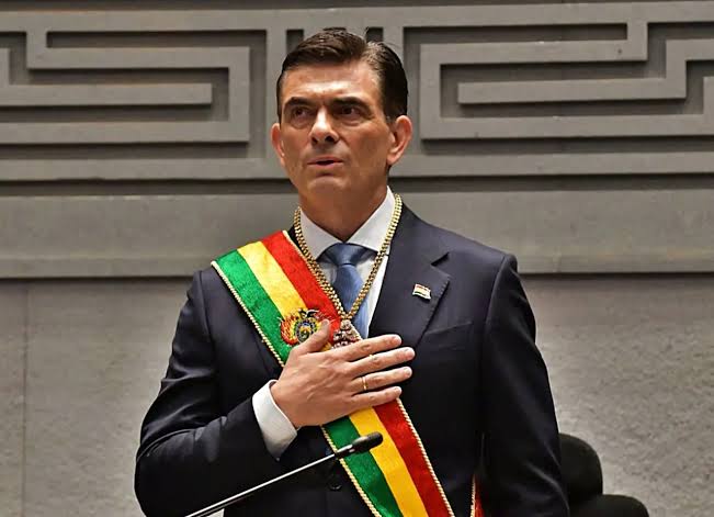 Desaprobación de Rodrigo Paz alcanza el 55% según Ciesmori en el 6 de Agosto