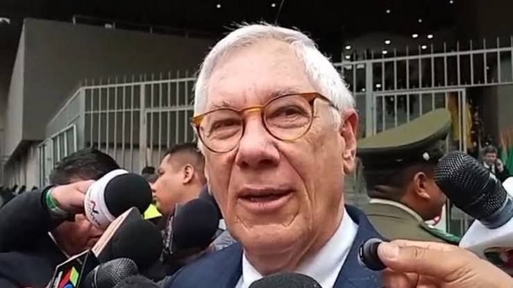 Rodríguez Veltzé insta al Gobierno de Paz a incluir a todos los partidos en la búsqueda de gobernabilidad