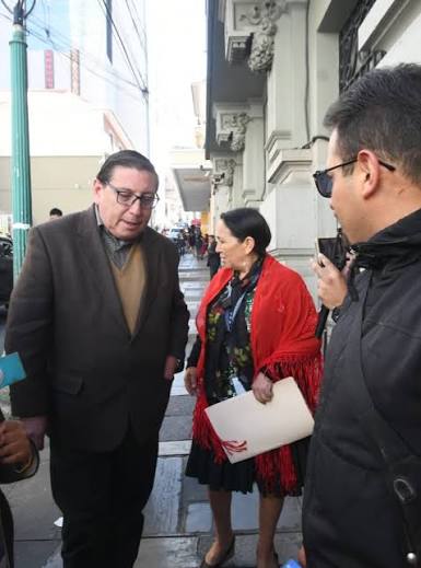 Libre propone reformas a la Constitución para atraer inversiones