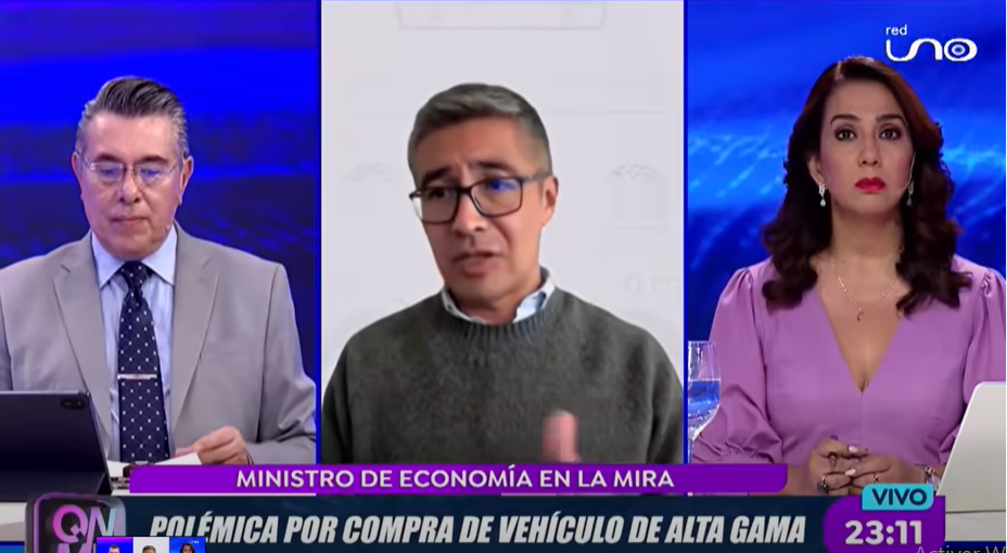 Ministro Espinoza se defiende de críticas sobre compra de vagoneta Audi Q4