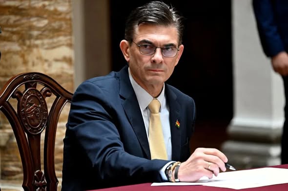 Nadia Beller denuncia a Robin Jofré por presuntos vínculos comerciales con el Gobierno