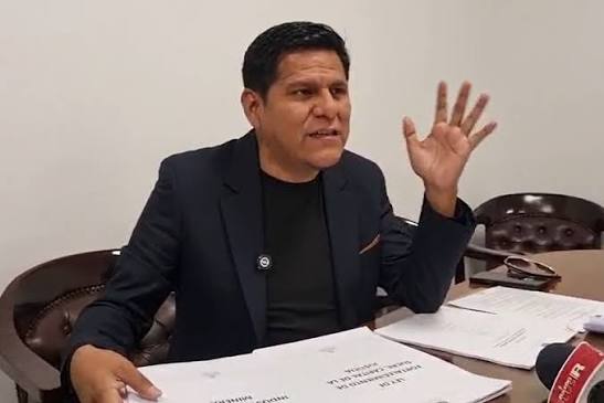 Denuncian a gerente de la CNS por irregularidades financieras