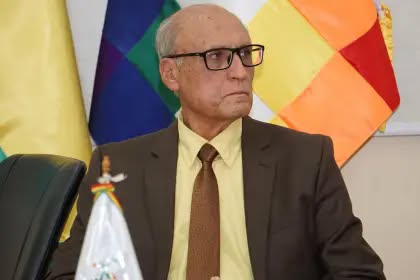 Viceministro de Educación Regular presenta renuncia irrevocable