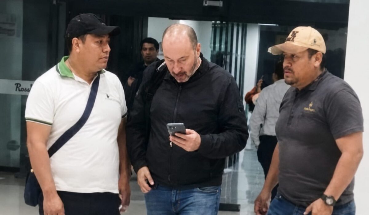 Detienen a asesor presidencial por presuntos vínculos con agresión a abogada