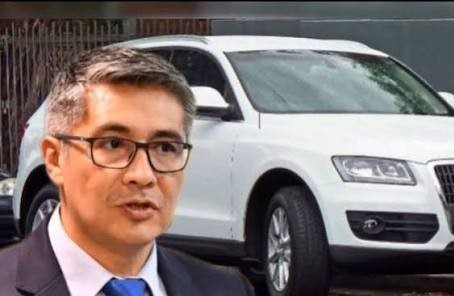 Cuestionamientos sobre la compra de un Audi Q4 por parte del ministro Espinoza