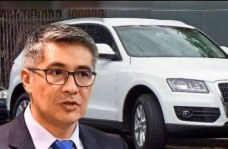 Críticas a Espinoza: La Credibilidad en el Punto de Mira