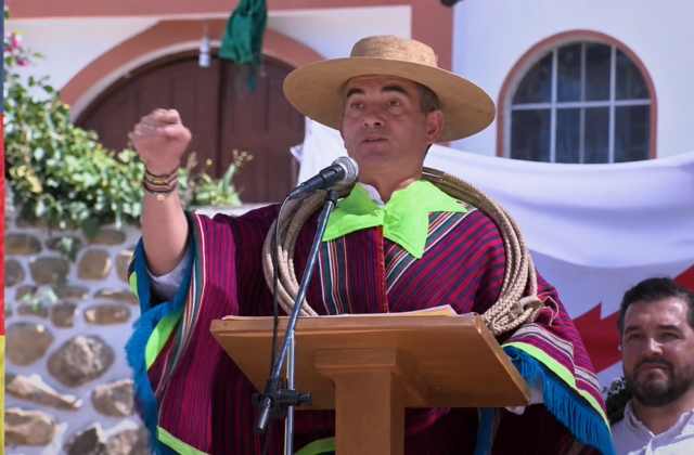 Presidente Rodrigo Paz critica la burocracia estatal y defiende la reducción de ministerios