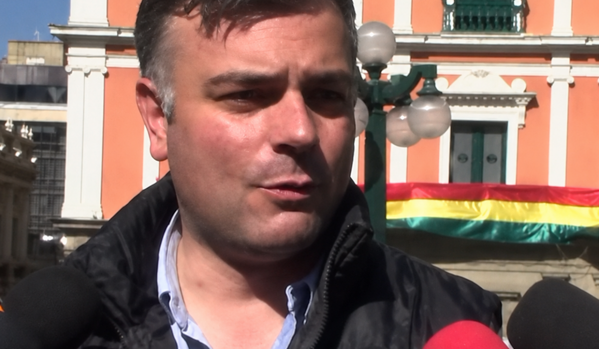 Criticas a la ausencia de discurso en la Parada Militar de El Alto