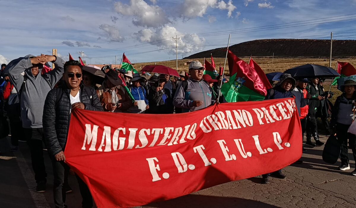 Docentes de La Paz demandan salarios atrasados y prometen nuevas protestas