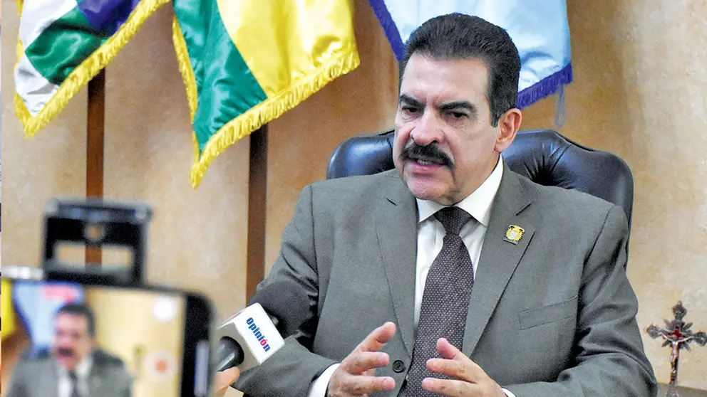 Alcalde de Cochabamba critica a Ministro de Economía por irregularidades con su vagoneta