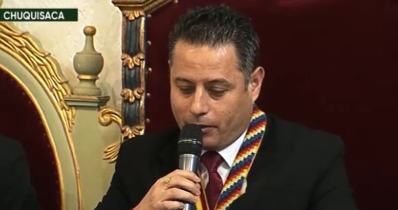Lara insta a Paz a ser sincero y guiar a Bolivia hacia un nuevo rumbo