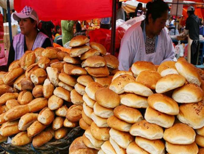 Potencial aumento en el precio del pan: proponen Bs 1,30 por unidad