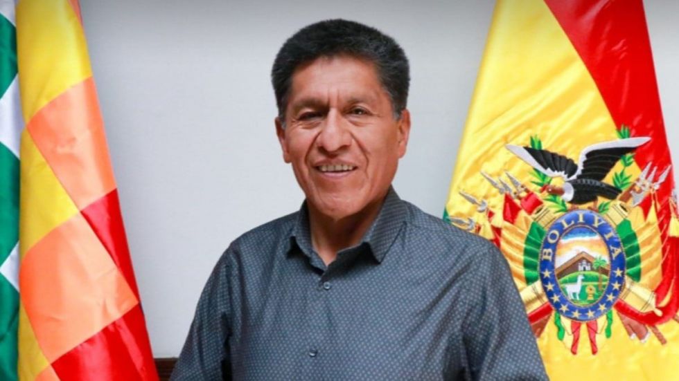 Exministro de Trabajo expone presiones de Cerimedo para nombramientos