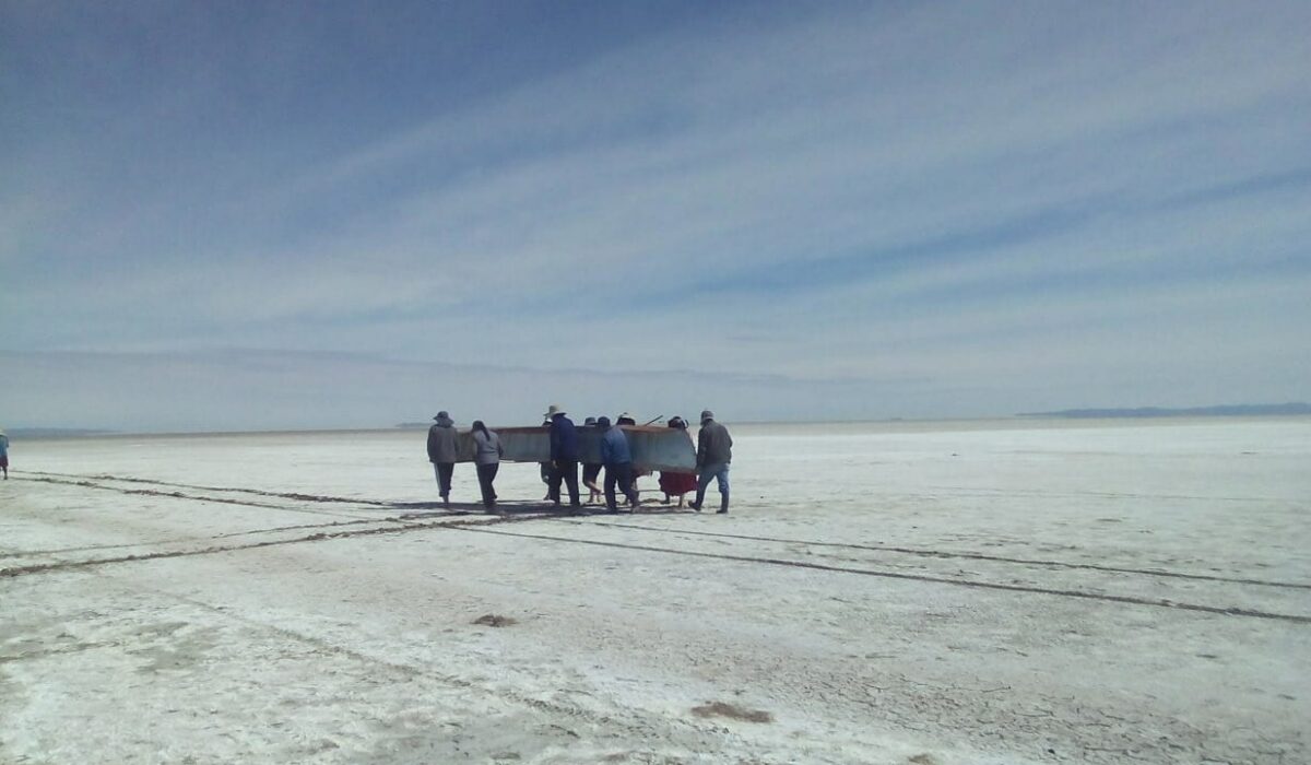 Los urus ven posible recuperar el 50% del lago Poopó