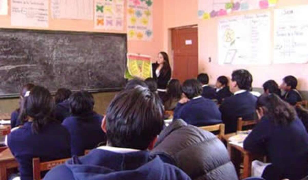 Cierre del año escolar se prevé entre inicios y mediados de diciembre