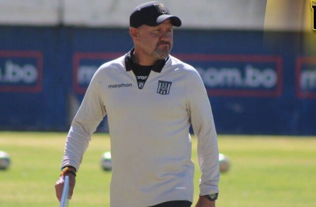 Paz García se despide de The Strongest en Potosí antes de unirse al cuerpo técnico de Zago