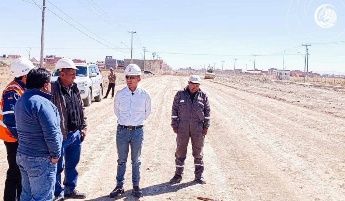 Avances y ajustes en proyectos viales de Oruro