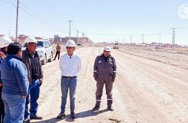 Avances y ajustes en proyectos viales de Oruro