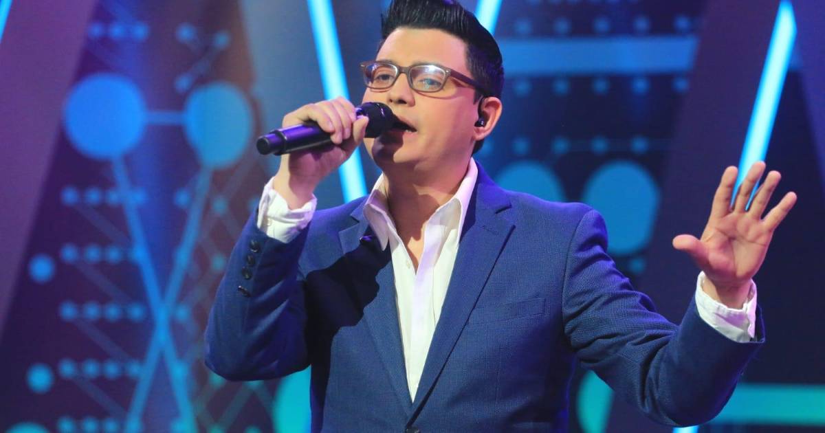 Charlie Zaa deslumbra con su interpretación de bolero en la competencia