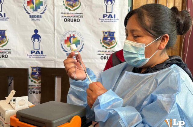 Campaña de vacunación en Oruro apunta a inmunizar al 95% de niños contra sarampión y VPH