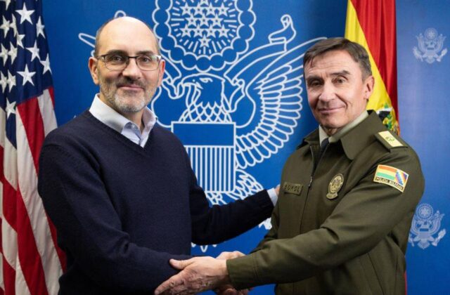 Reunión entre Sokol y el Encargado de Negocios de EE.UU.