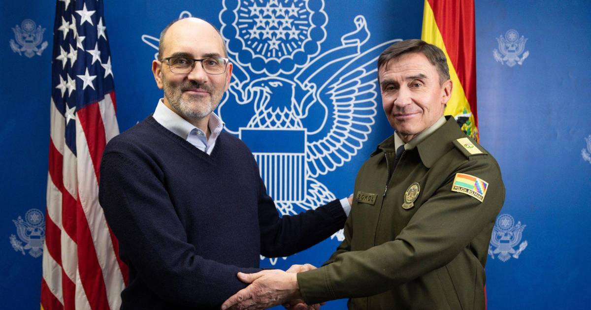 Reunión entre Sokol y el Encargado de Negocios de EE.UU.