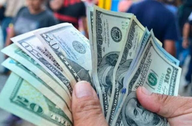 El dólar oficial experimenta un aumento tras tres semanas de descenso