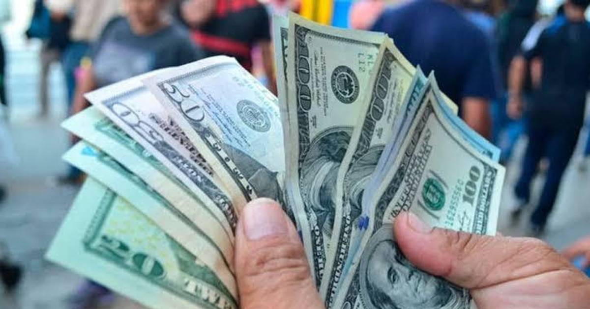 El dólar oficial experimenta un aumento tras tres semanas de descenso