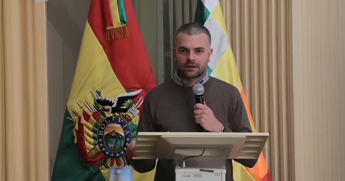 Senador de Alianza Libre denuncia intentos de coacción por parte del Gobierno