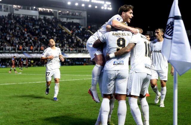 Santos logra remontar ante Macará en la Sudamericana sin Miguel Terceros