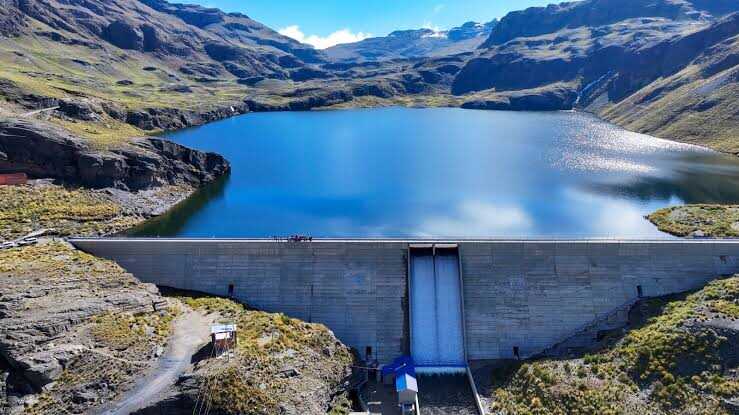Epsas asegura la disponibilidad de agua en La Paz a pesar de la alerta roja