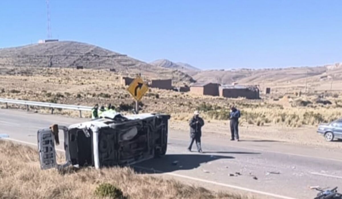 Trágico accidente en la carretera La Paz-Oruro deja cuatro fallecidos