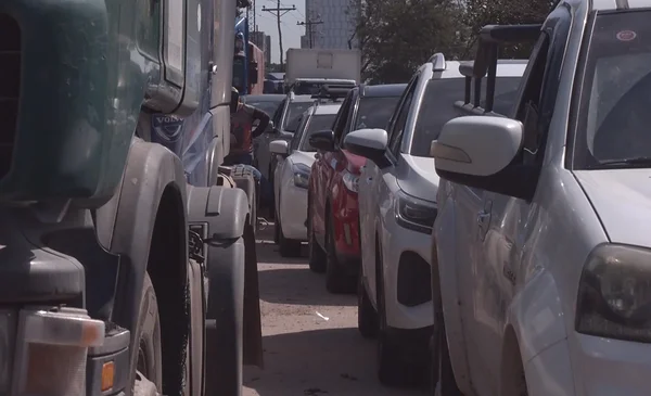 Propuestas para afrontar la crisis de combustible en Bolivia