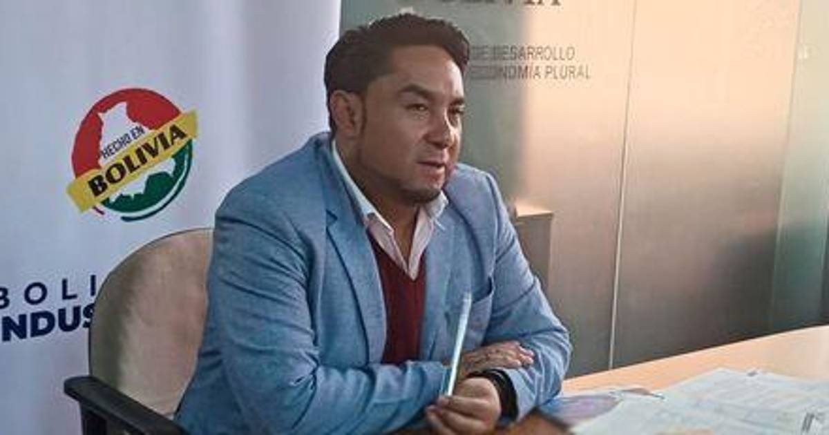 Detienen al exviceministro Luis Siles por presunta conducta antieconómica