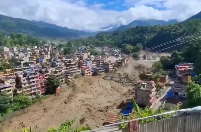 Desastre en Nepal: riada devastadora deja al menos 55 muertos y cientos de desaparecidos