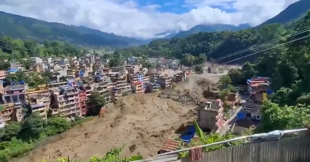 Desastre en Nepal: riada devastadora deja al menos 55 muertos y cientos de desaparecidos